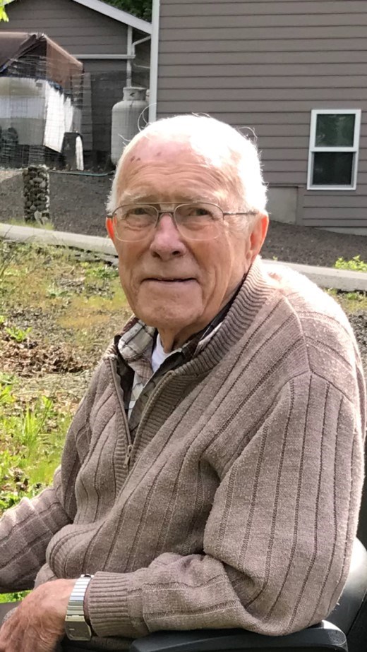 Obituary of Leslie Lloyd Brokaw