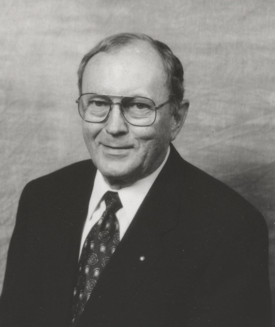 Obituario de Robert L Fields
