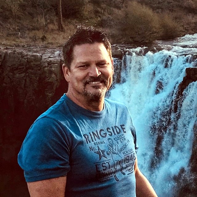 Obituary of Corey Alan Farrens