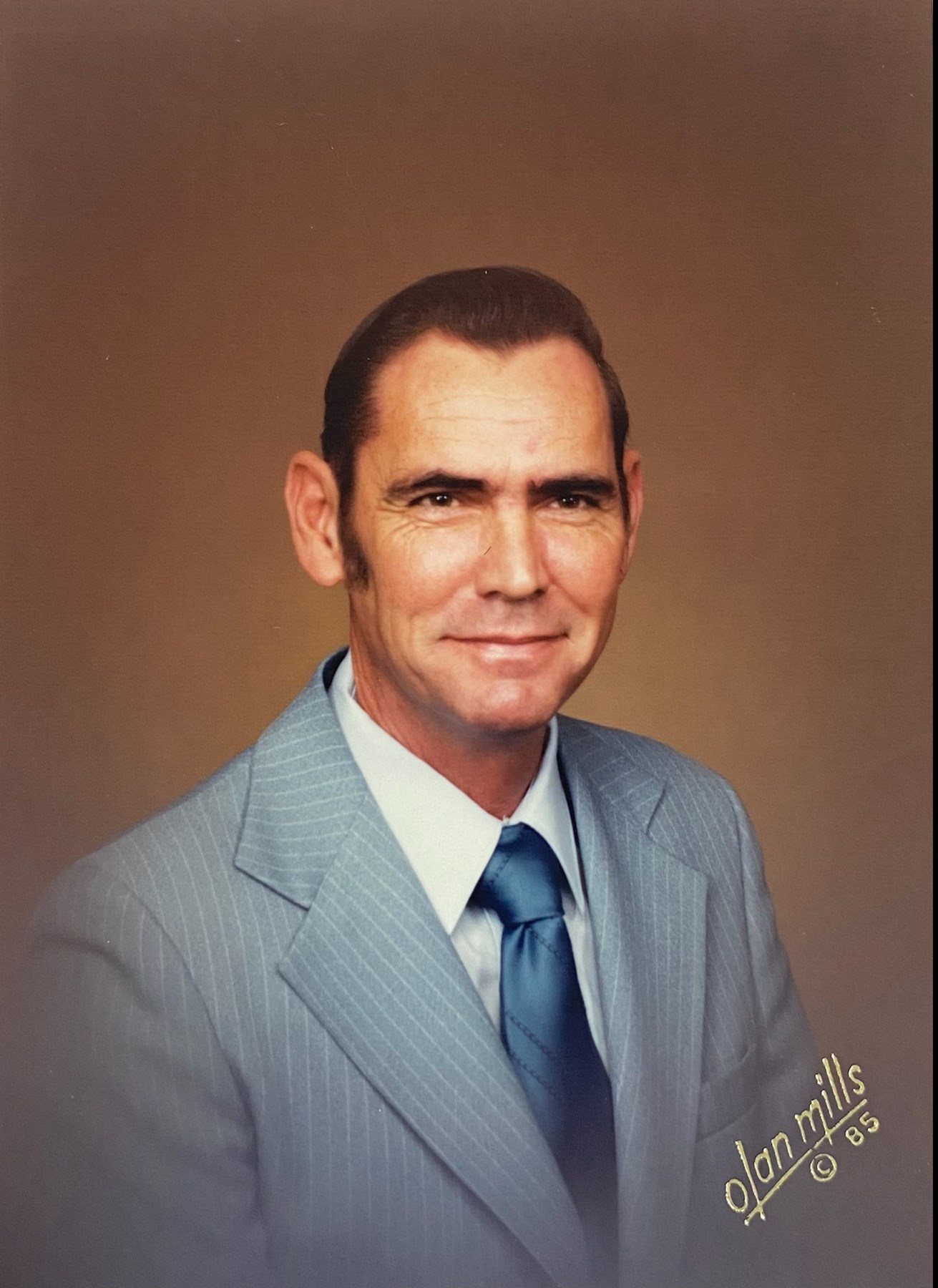 Obituary of Earl Eugene Kelly