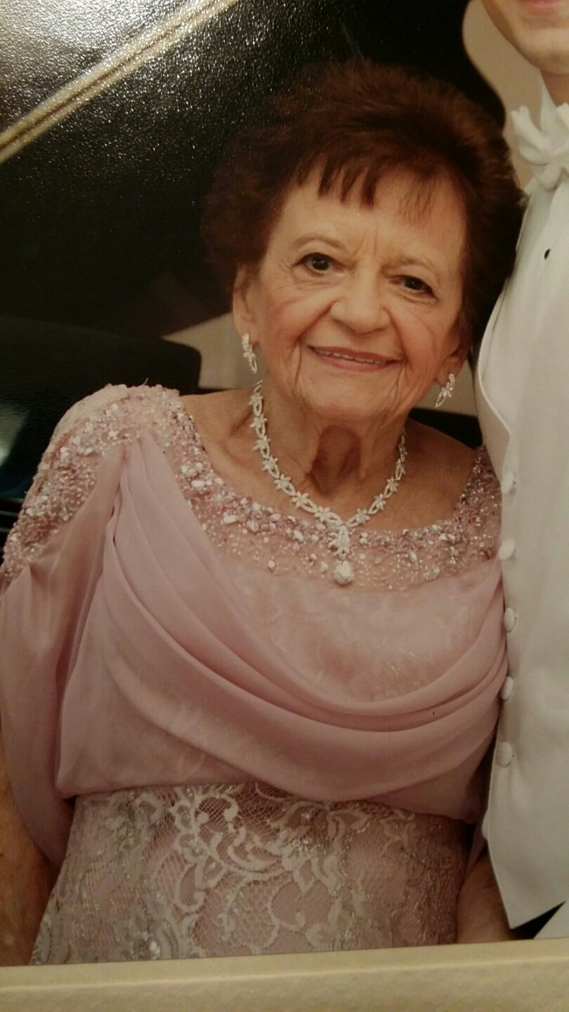 Obituary of Eva Kavallines