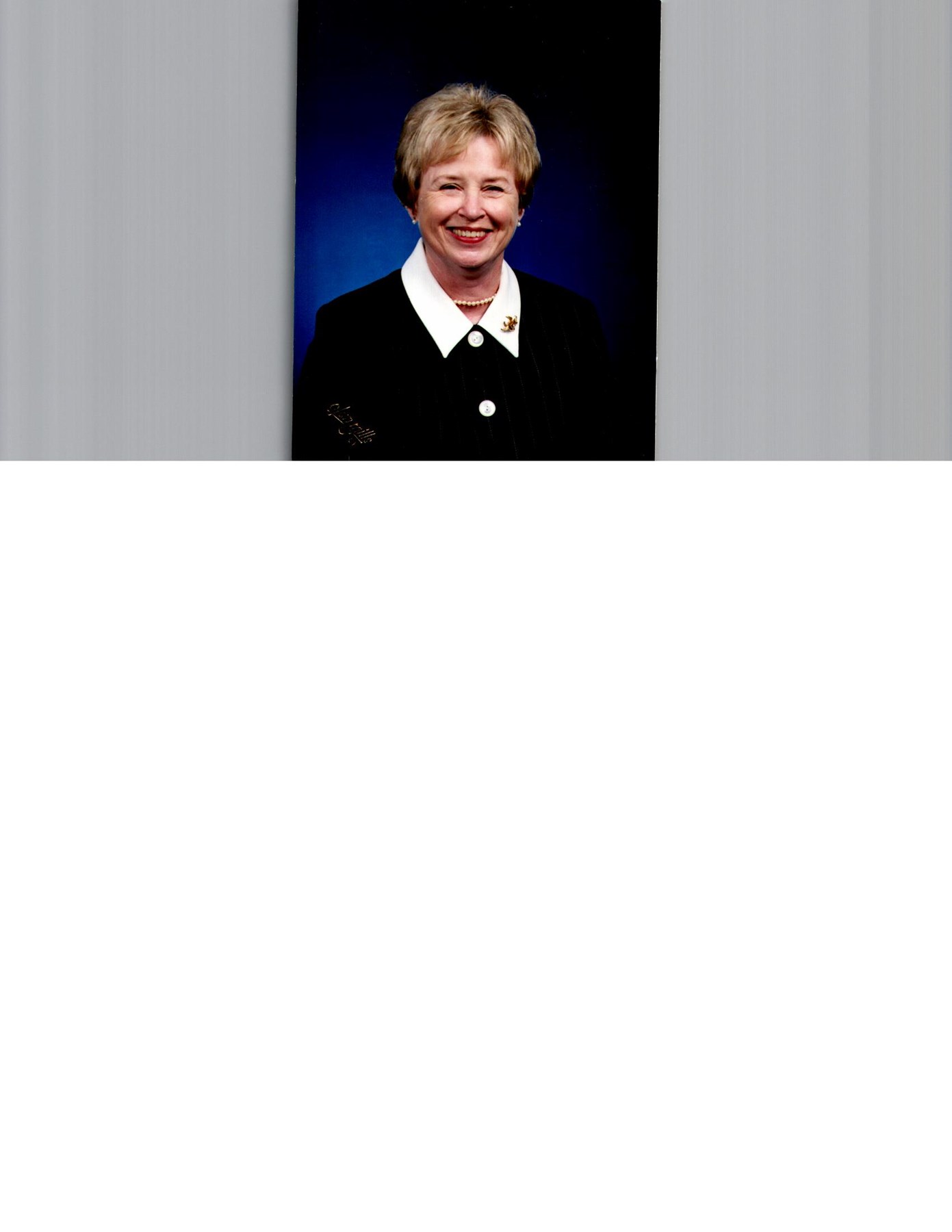 Obituario de Carolyn Judith Lathrop