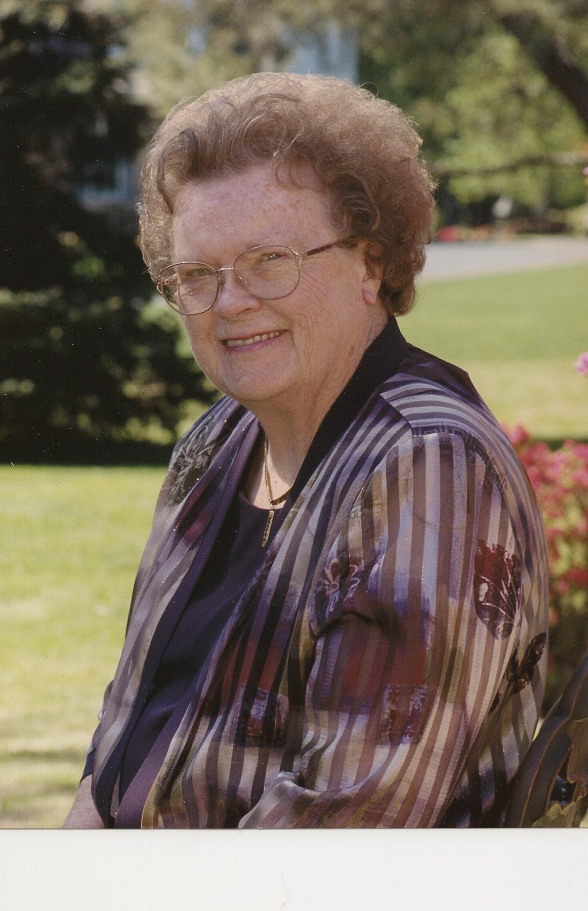 Obituario de Theresa J Toloczko