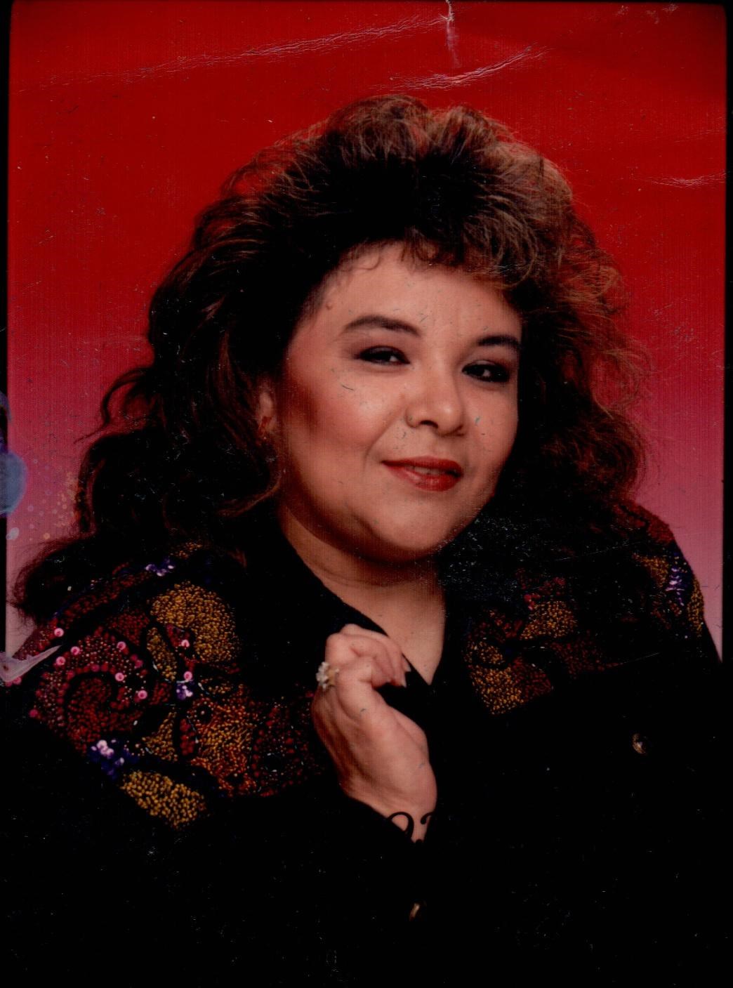 Obituary of Lydia Loya Flores