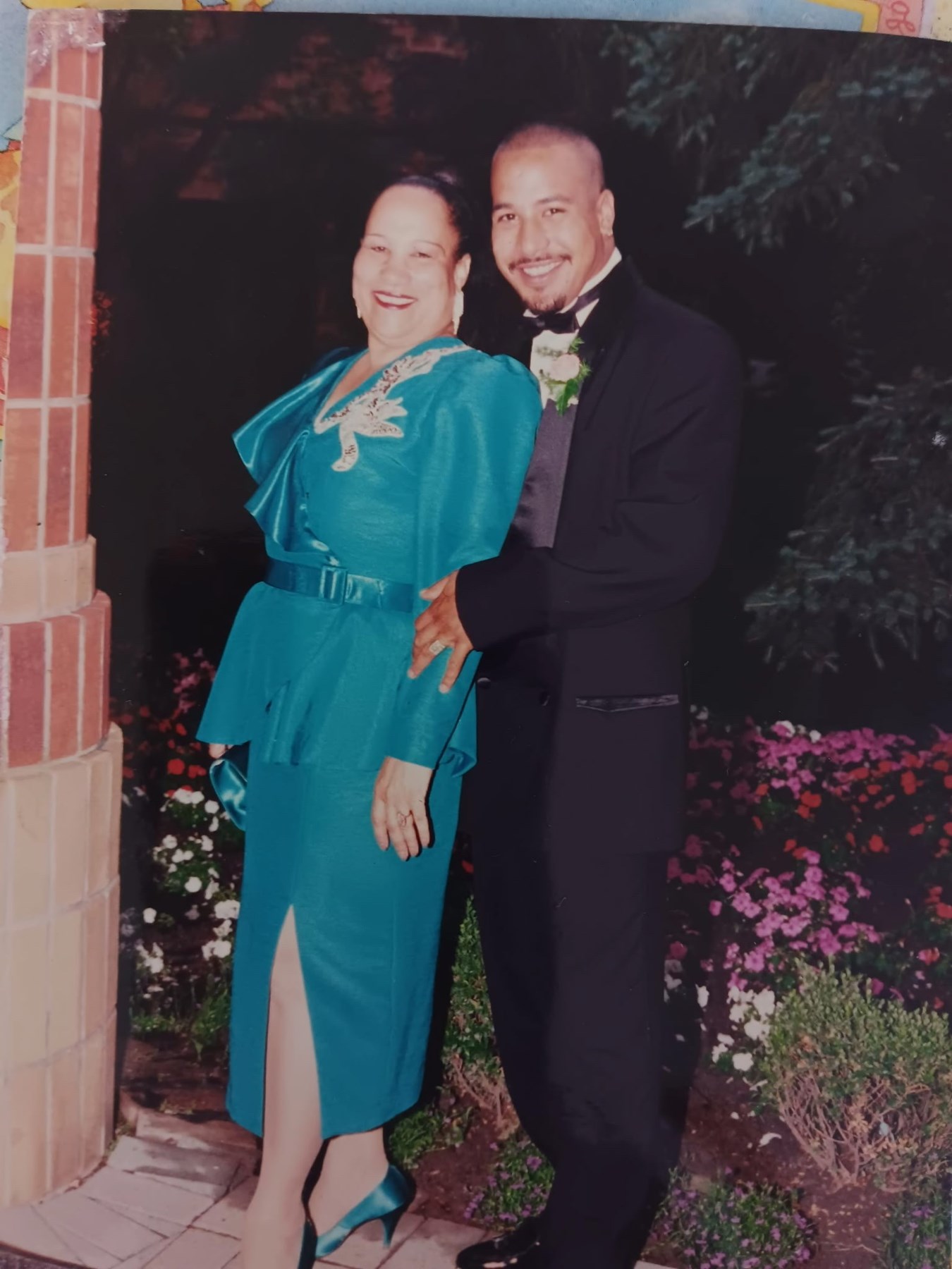 Obituary of Robert Mark Anthony Chin