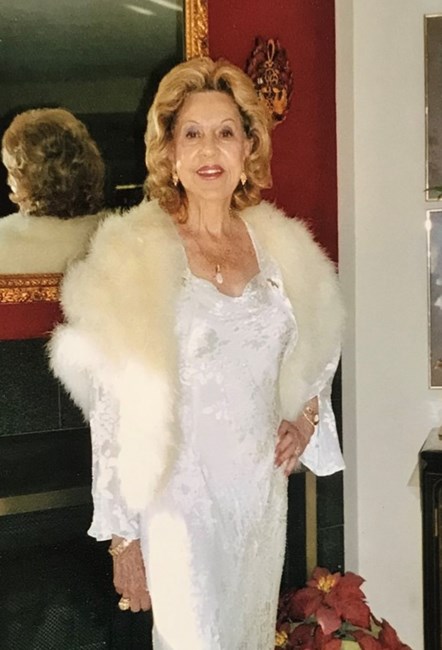 Obituario de Peggy Fisher