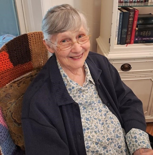 Obituary of Carolyn Lee Tripp