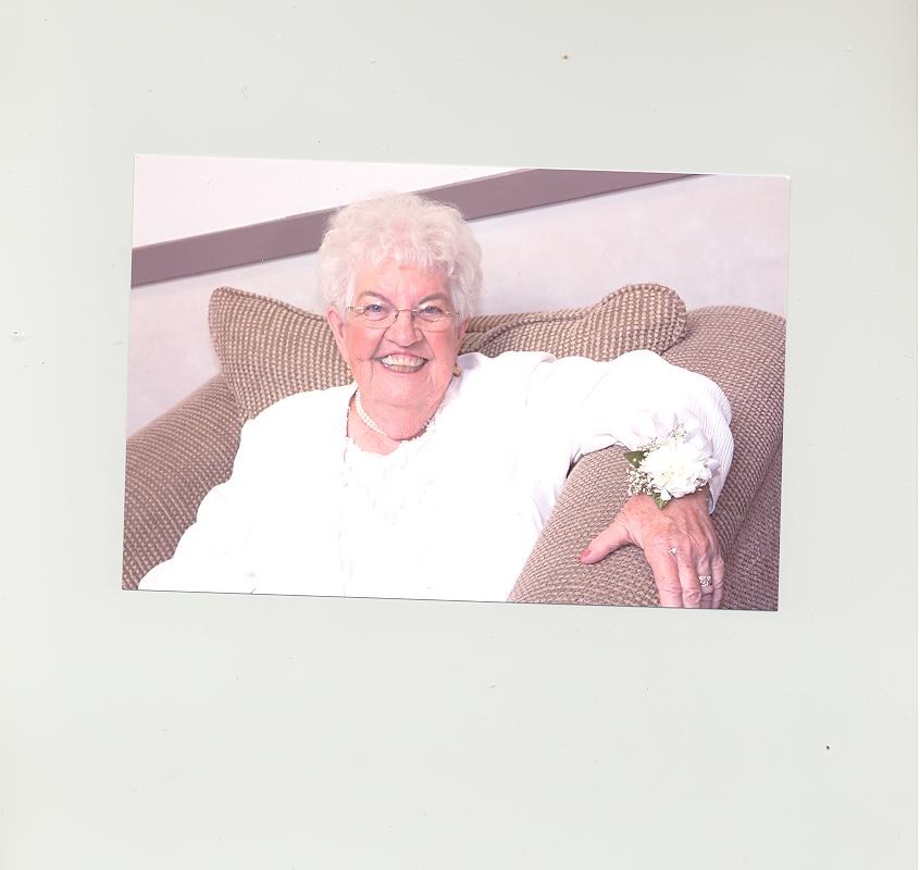 Obituary of Phyllis E. Dina