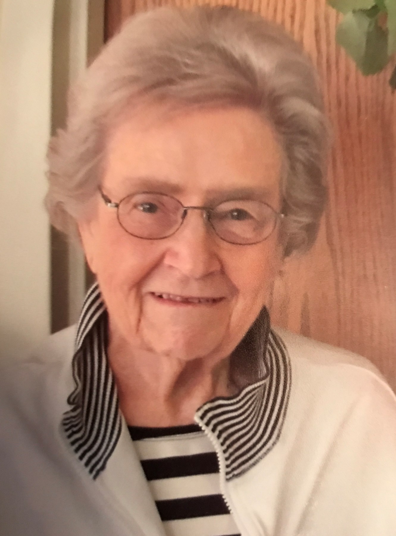 Obituary of Erdis True Dean