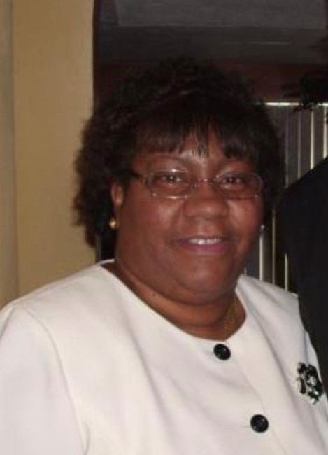 Obituary of Robin Theresa Tomlin