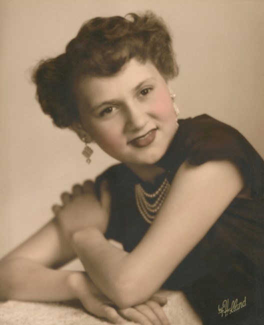 Obituary of Lola Parris