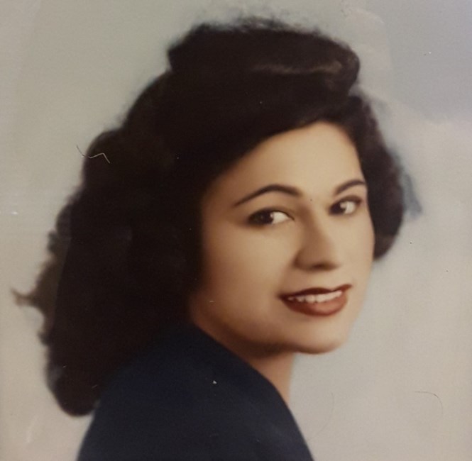 Obituario de Olivia Nieto Calderon