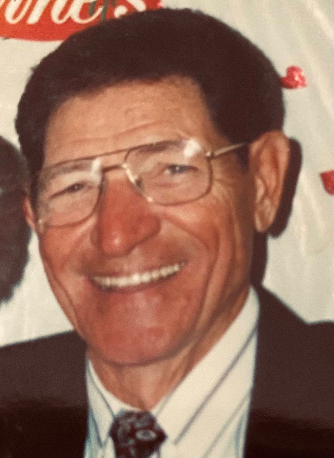 Obituary of Robert Joseph Daxon