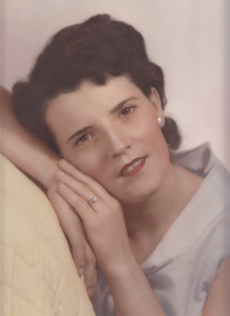 Obituary of Dorothy Ellen Saunders Garnett