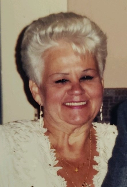 Obituary of Carolyn Lee