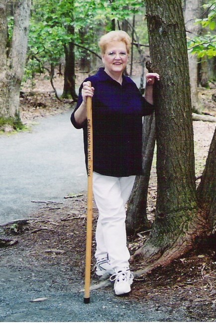 Obituario de Margie W Doss