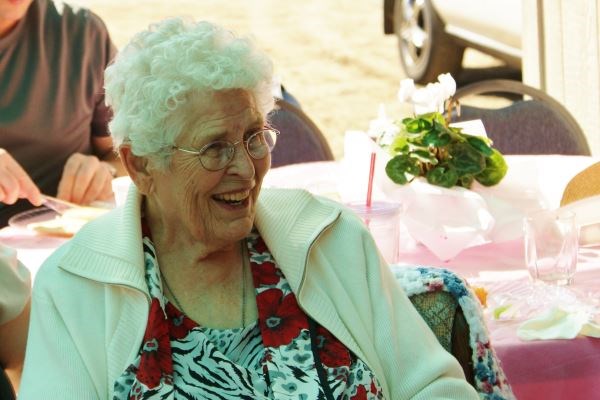 Obituary of Helen Louise Schneider