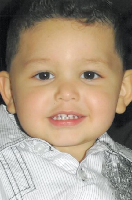 Obituary of Cesar "Gordo" Flores