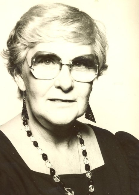 Obituary of Elizabeth E Lawson