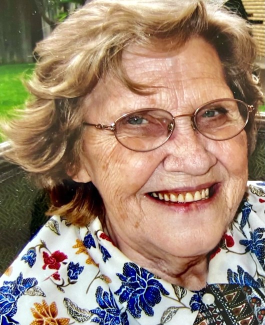 Obituary of Irena (Bicker) Pracht