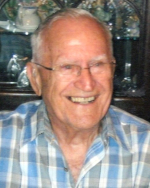 Obituary of Robert del Corral Roth