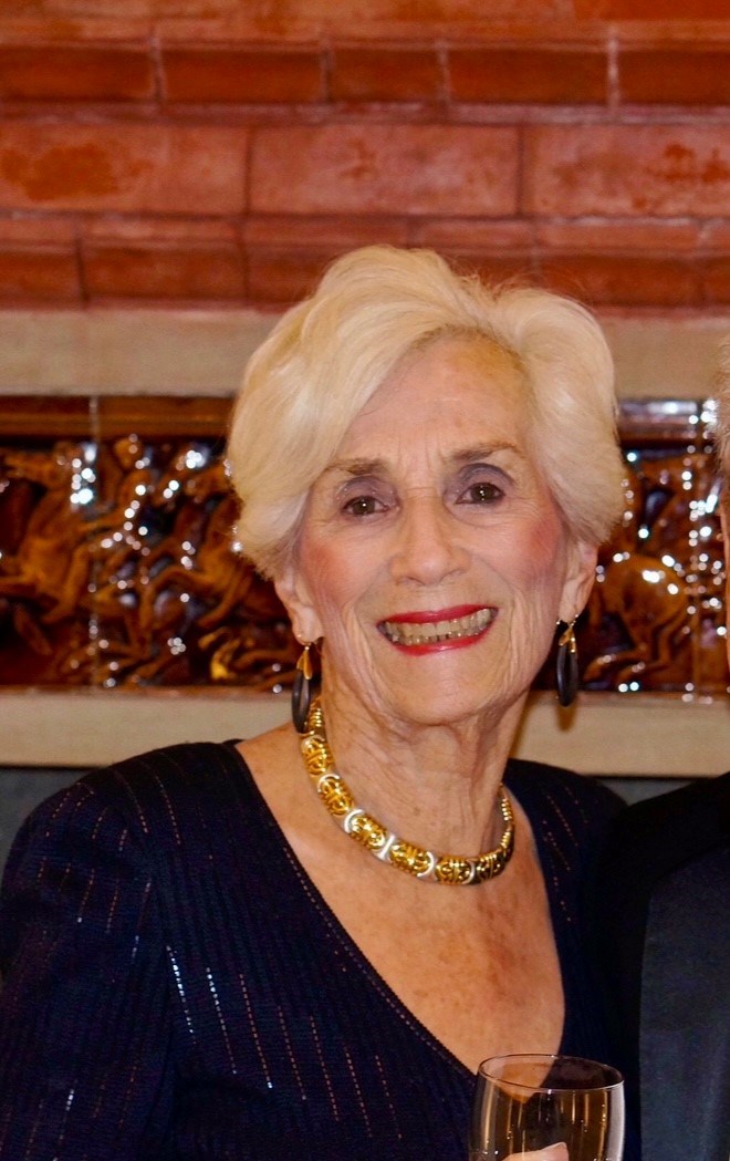 Obituary of Esta Greenberg Star
