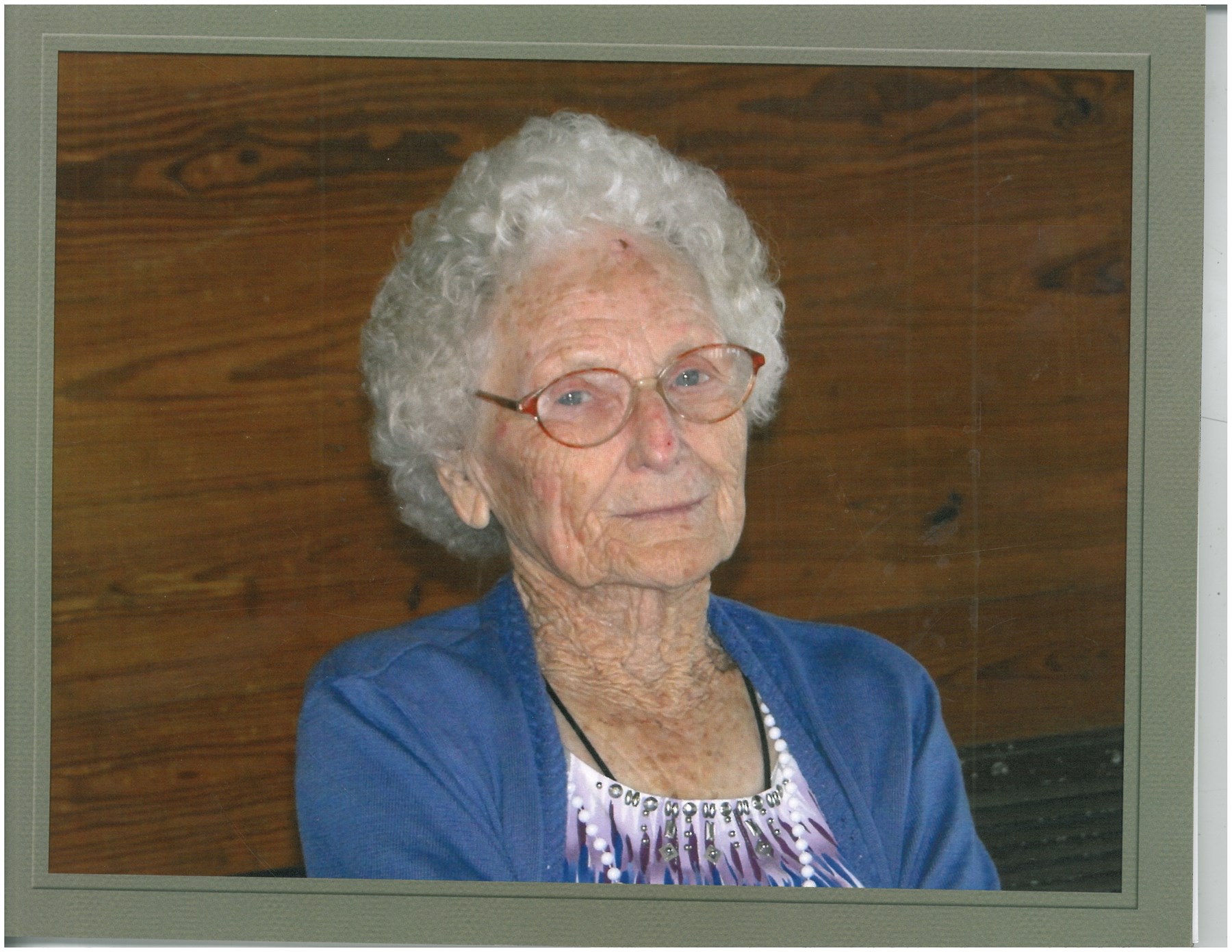 Obituary of Lora L. Ash