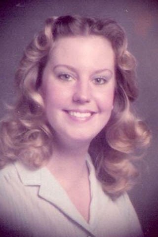 Obituary of Joan Dee Saunders Frieden