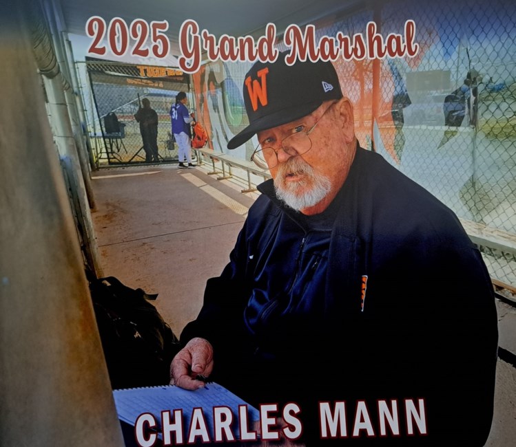 Obituario de Charles "Chuck" Mann