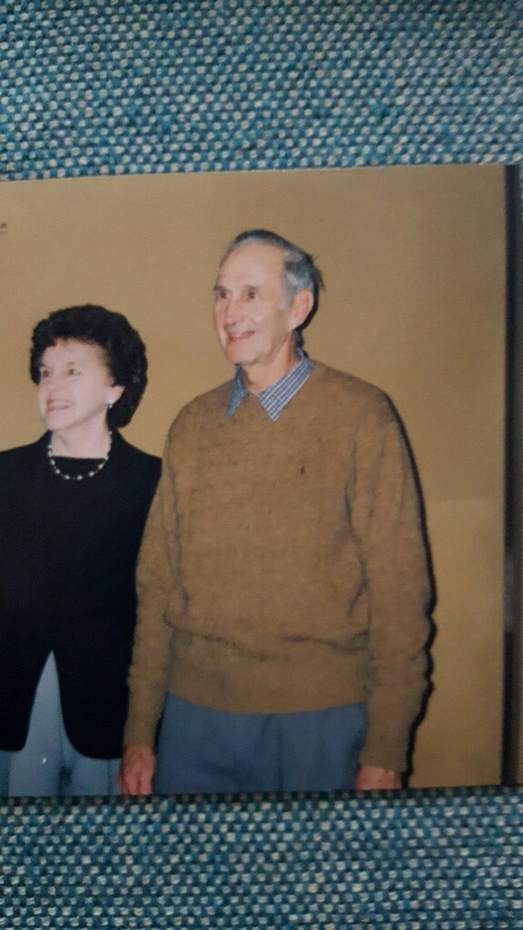 Obituario de William J. Peterson