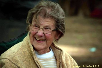 Obituary of Evelyn Dorothy McDonald
