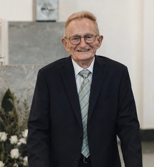 Obituary of David Kennelly