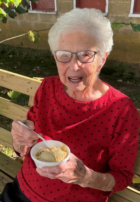 Obituary of Peggy Dickerson Brewster