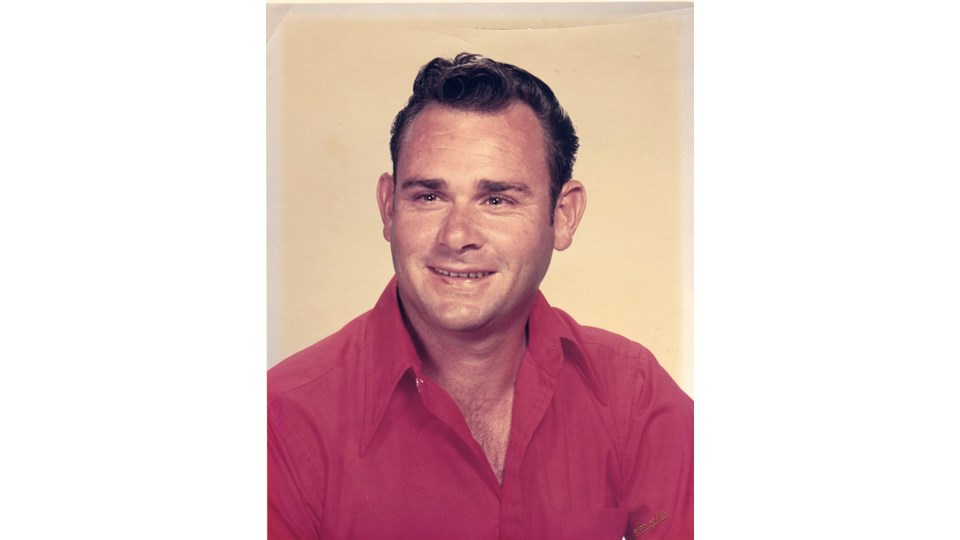 Obituario de William "Billy" Hood