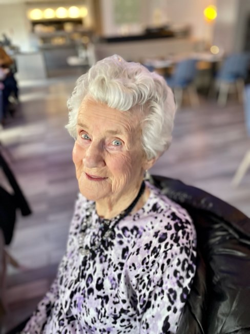 Obituary of Margaret MacKinnon