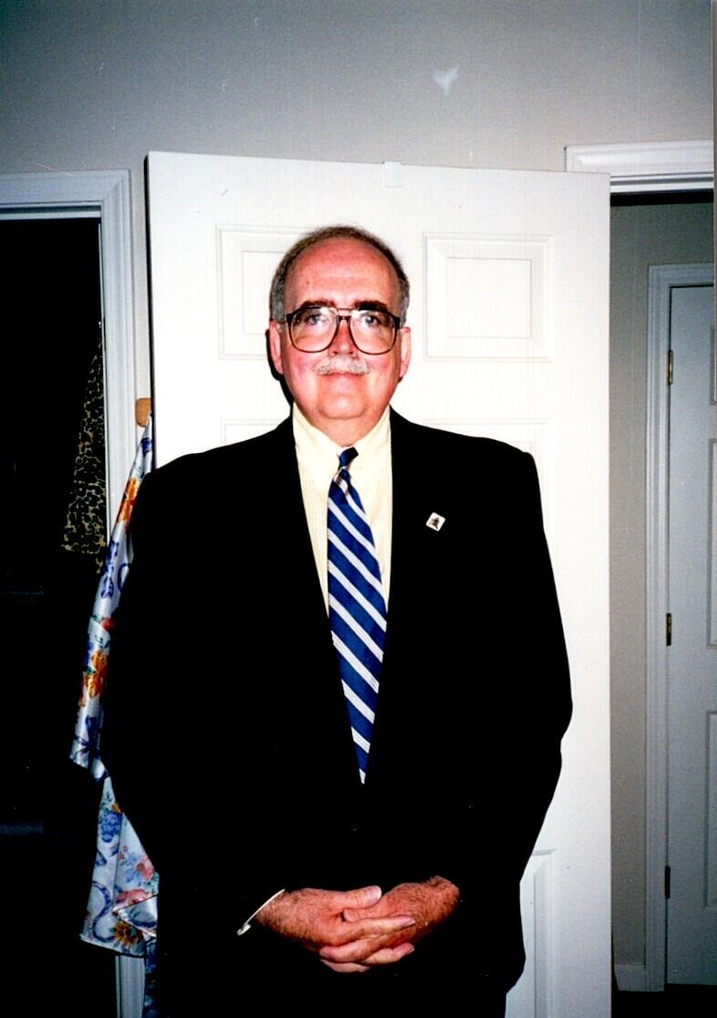 Obituario de James R. Riggs