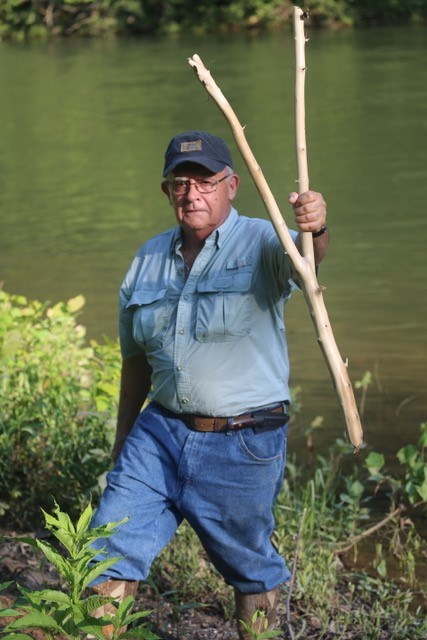 Obituario de Emmett H. L.  Snellings Jr.