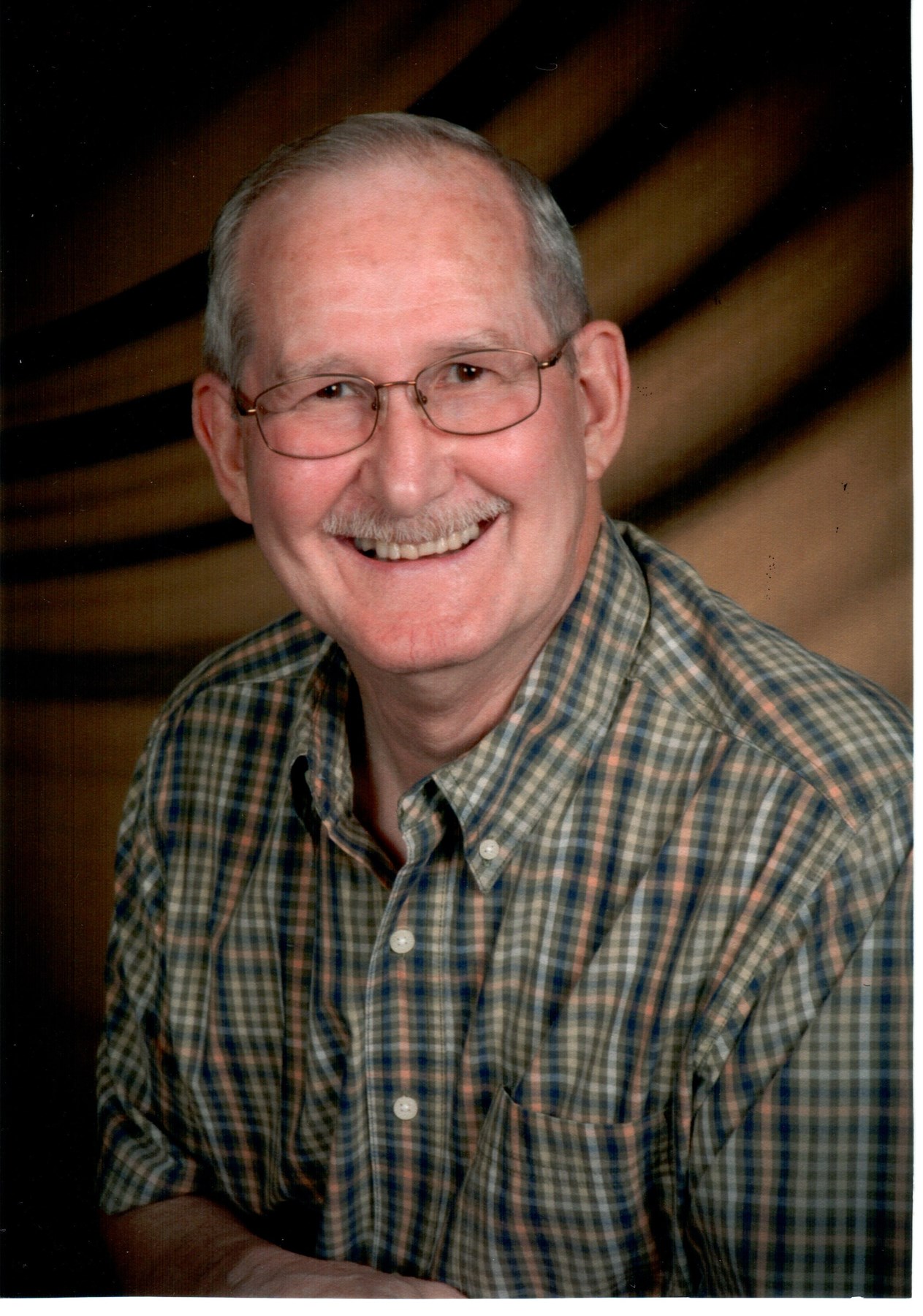 Obituary of Earl Eugene Divin