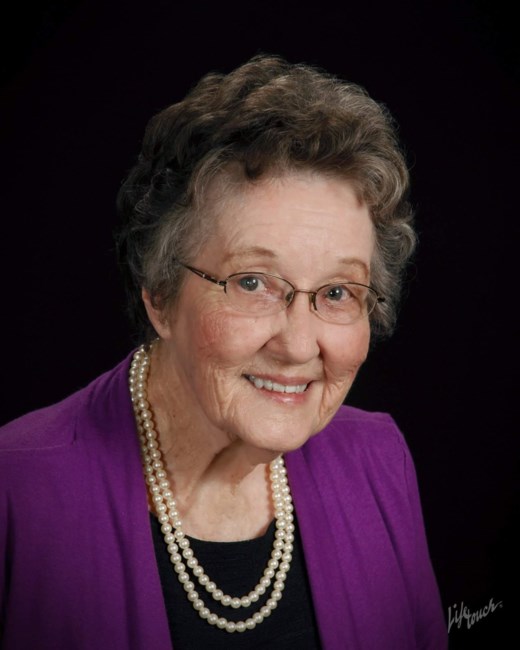Obituary of Maxine T. April