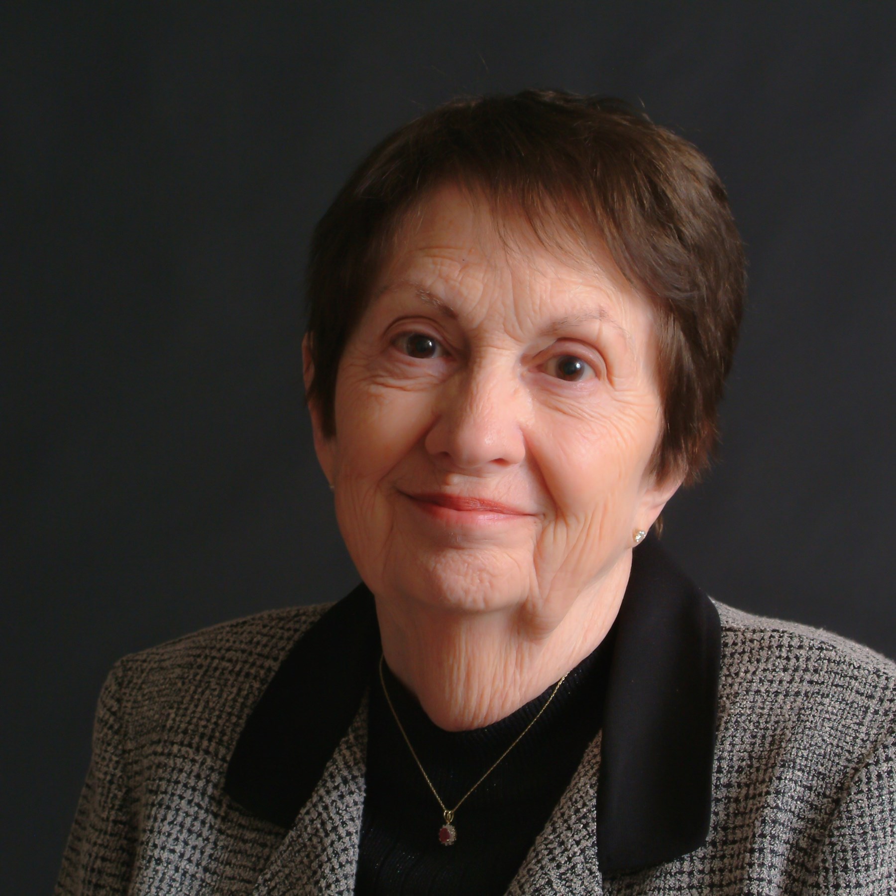 Obituary of Maureen Lucille Lewis