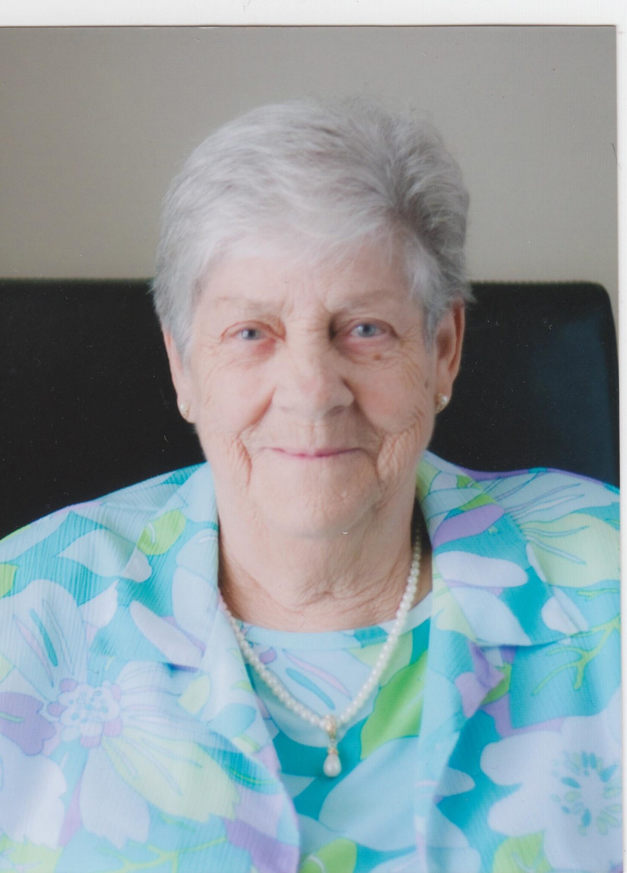 Obituary of Thérèse Dagenais Favreau