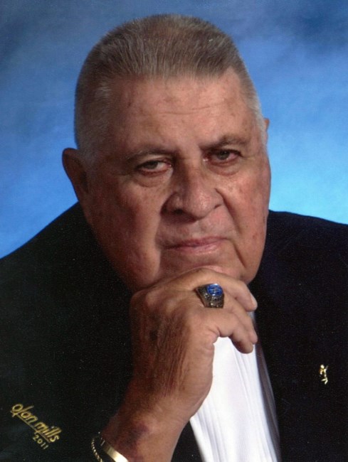 Obituary of Douglas Edward Pett