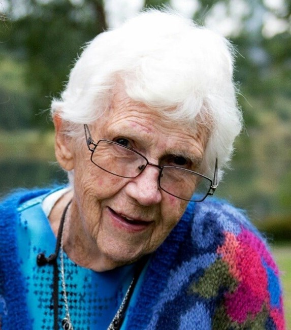 Obituary of Margery Helen Henderson