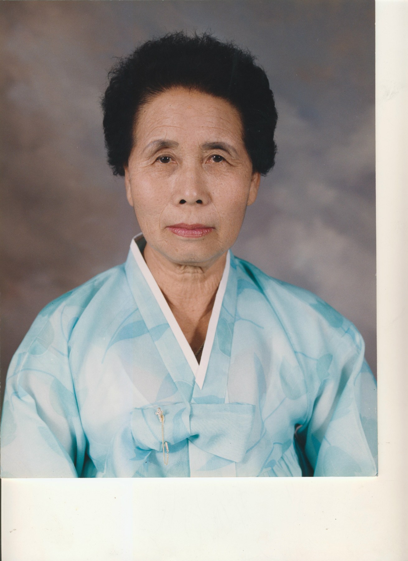 Obituary of Kum Ye Lee