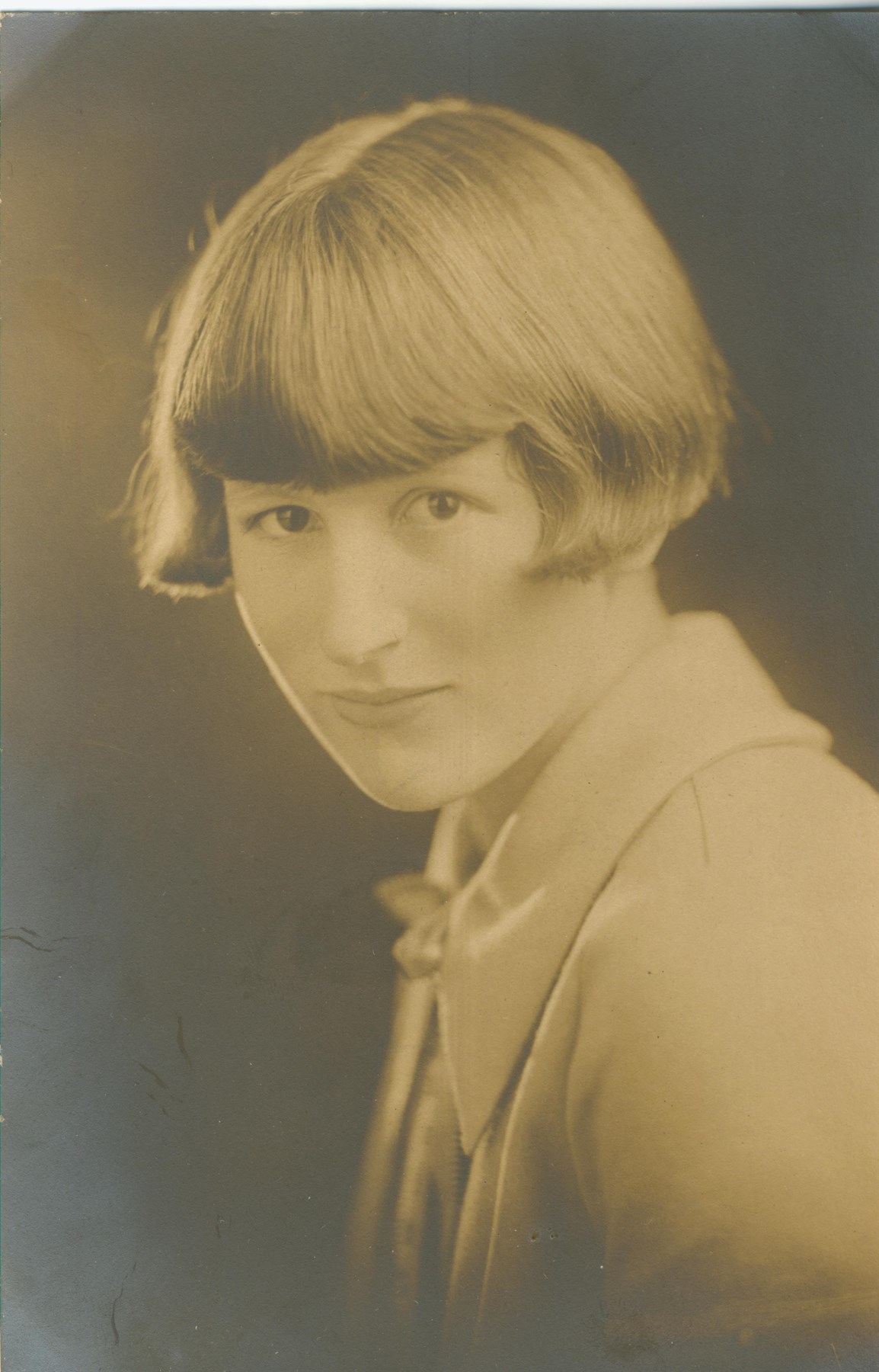 Obituary of Helen B Darden