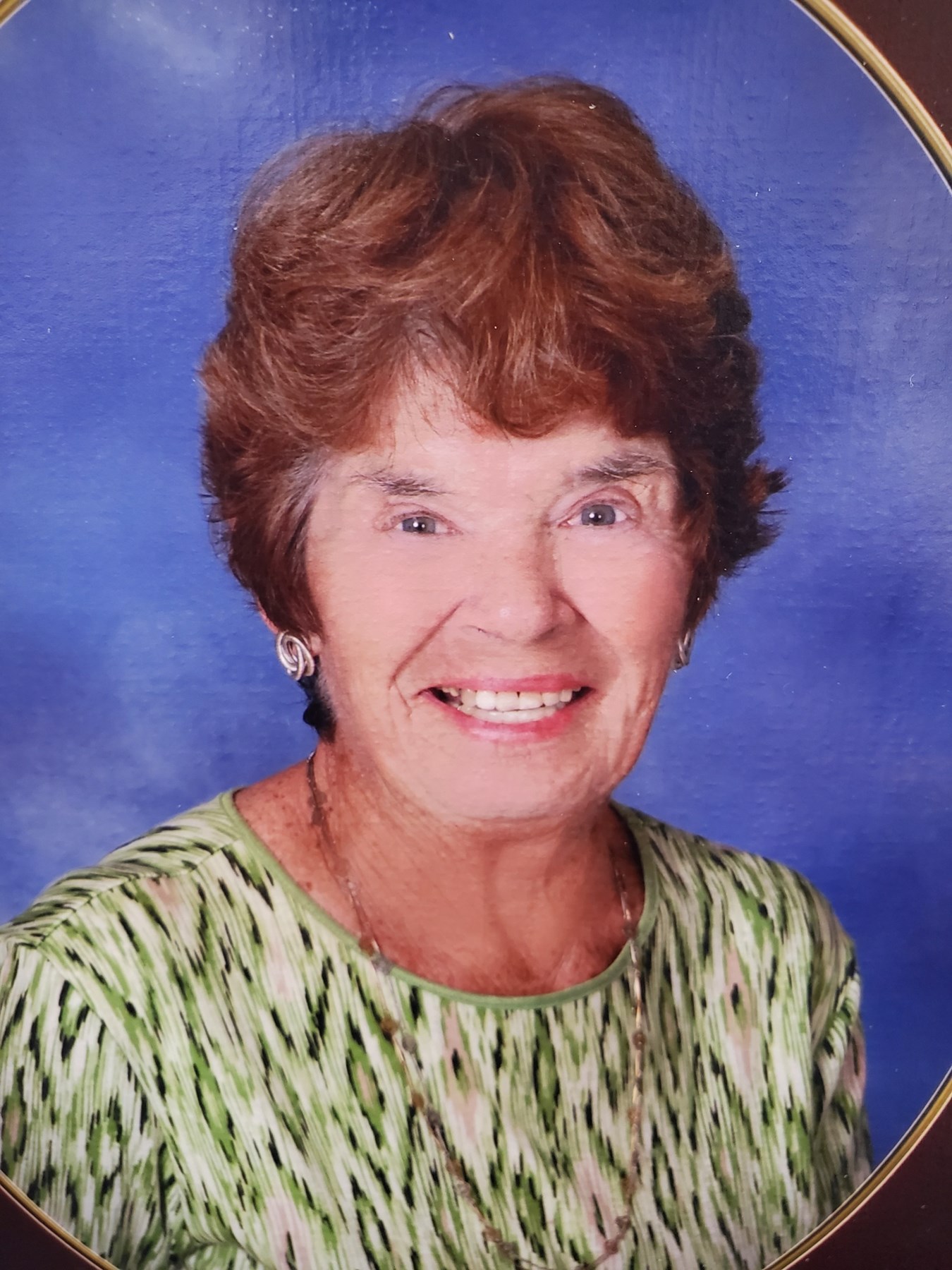 Obituario de Pauline T. Jones