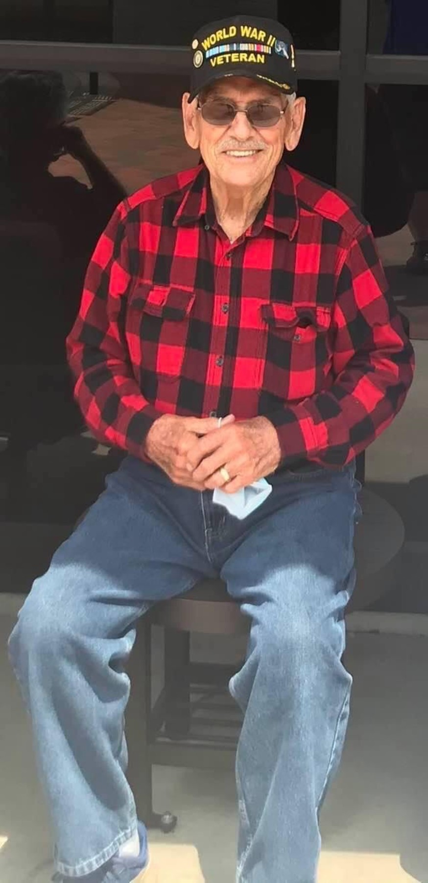 Obituary of In Loving Memory of Henry Leon Cravens