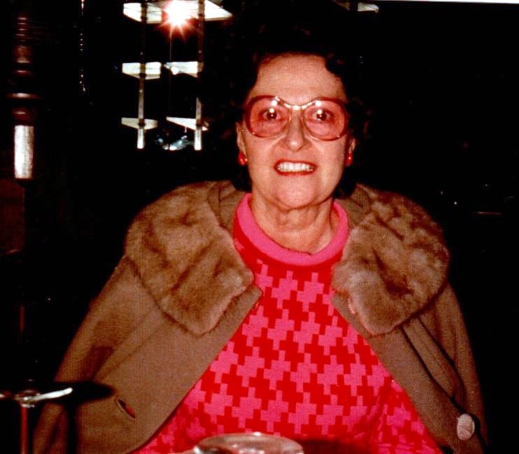 Obituario de Yolanda J. Menconi
