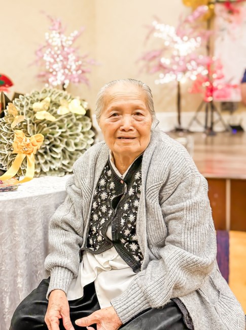 Obituary of Tiet Thi Le