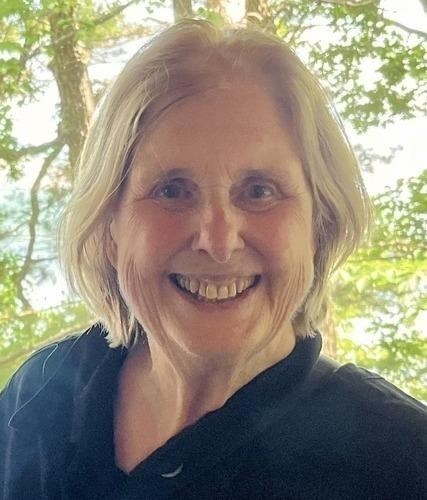 Obituary of Carol Frost Ross